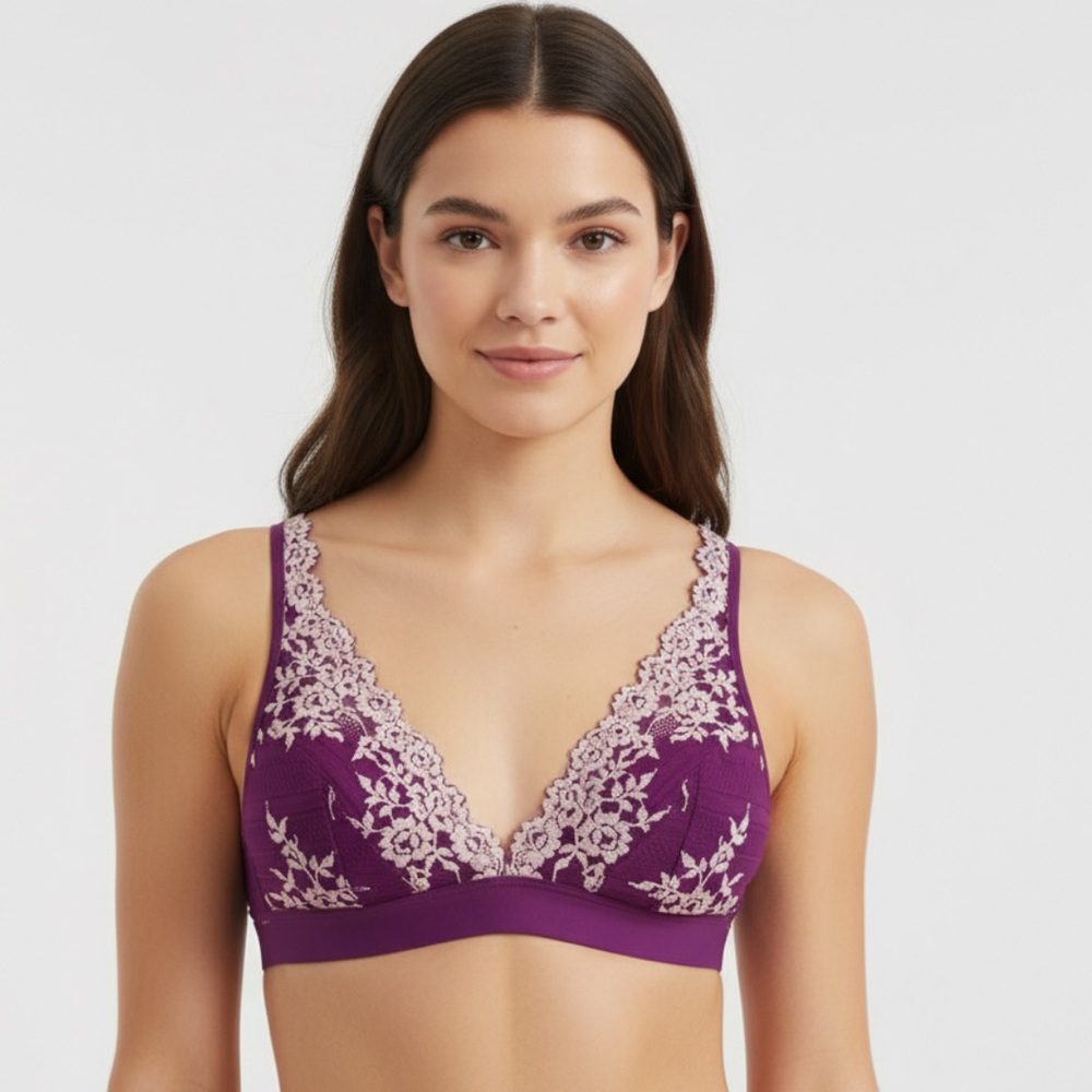 Wacoal Embrace Lace Wire Free Bra Size: US 32 (fits 34A/B) Style 852191